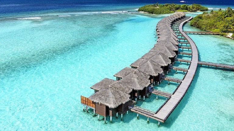 7 best places to stay in Maldives while on a honeymoon! Best Places to visit in Maldives