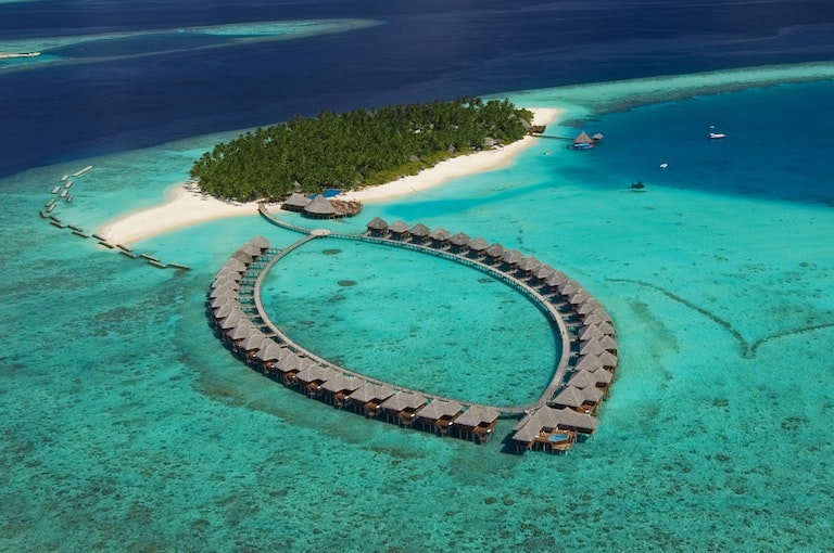 7 best places to stay in Maldives while on a honeymoon! Best Places to visit in Maldives