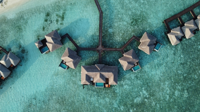 Top 7 Resorts with Free Transfers in the Maldives 2023